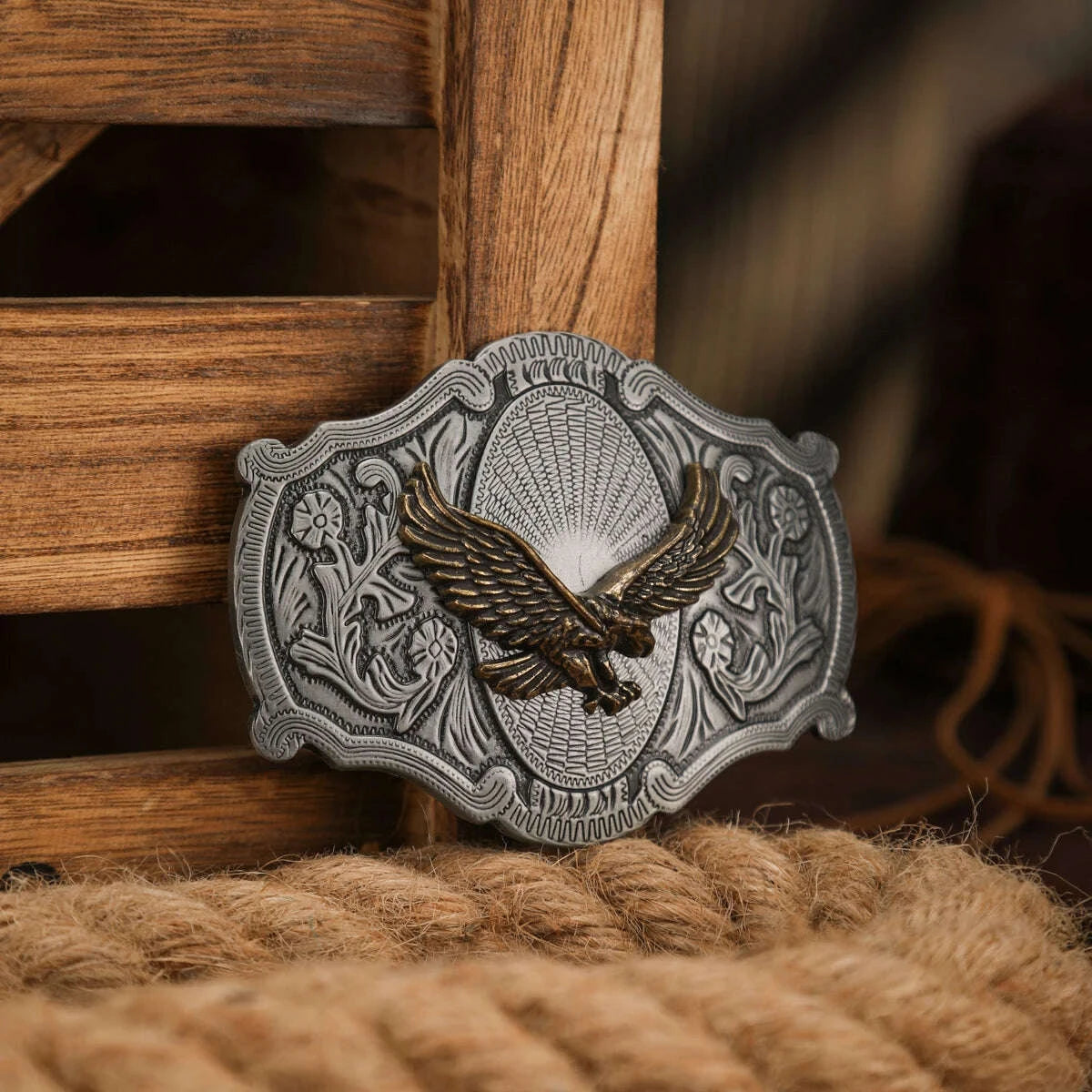 A Western-style metal belt buckle, a unique and retro belt buckle