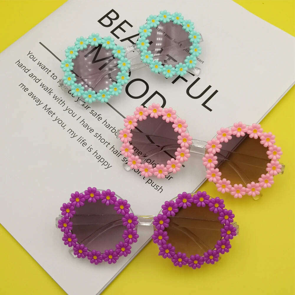 Adult Women Daisy Sunglasses Fashion Ladies Cute Sun Glasses White Round Flowers Bride Gift Bridesmaid Bachelorette Party Favors - KIMLUD