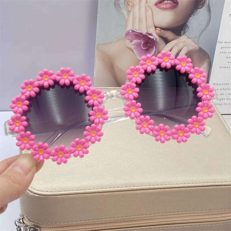 Adult Women Daisy Sunglasses Fashion Ladies Cute Sun Glasses White Round Flowers Bride Gift Bridesmaid Bachelorette Party Favors - KIMLUD