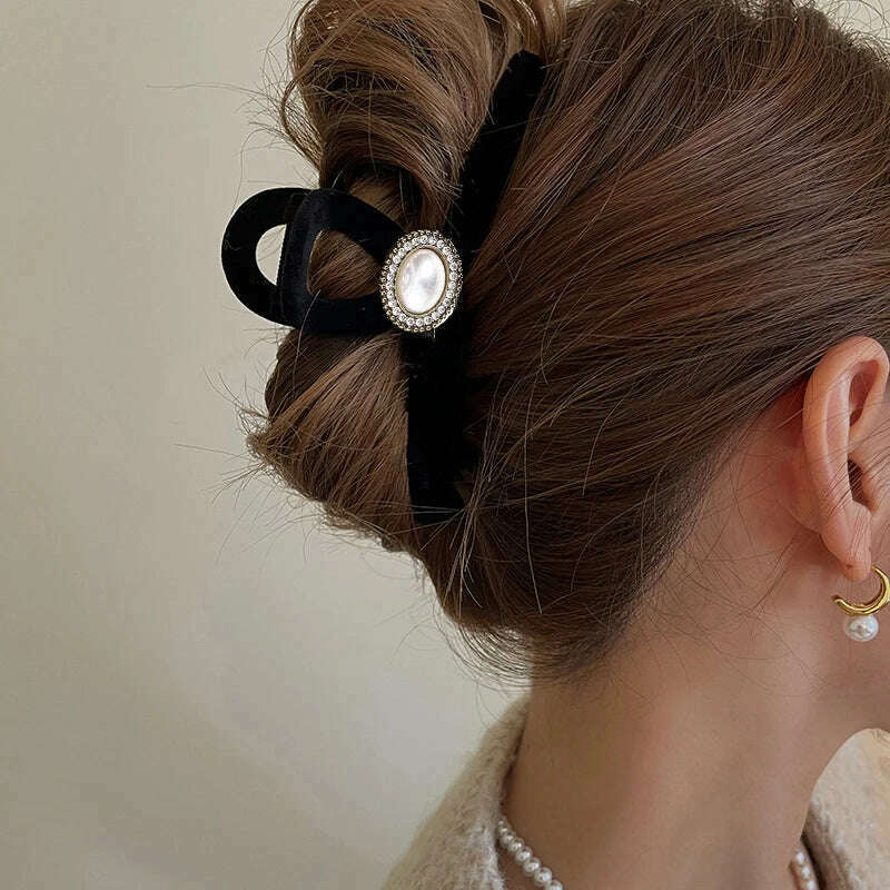 AWAYTR New Korea Heart Shape Acrylic Hair Claws Crab Large Pearl Claw Clips for Woman Girls Bath Barrette Lady Fashion Headdress - KIMLUD