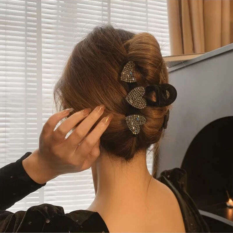 AWAYTR New Korea Heart Shape Acrylic Hair Claws Crab Large Pearl Claw Clips for Woman Girls Bath Barrette Lady Fashion Headdress - KIMLUD
