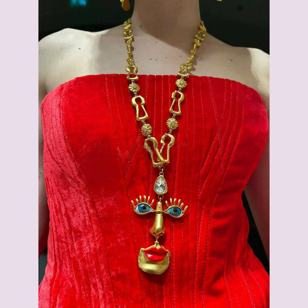 KIMLUD, Baroque Style Metal Eyes With Red Lips Pendant Necklace Jewelry For Women Vintage Ethnic Unique Statement Necklace, KIMLUD Womens Clothes