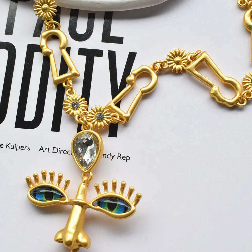 KIMLUD, Baroque Style Metal Eyes With Red Lips Pendant Necklace Jewelry For Women Vintage Ethnic Unique Statement Necklace, KIMLUD Womens Clothes