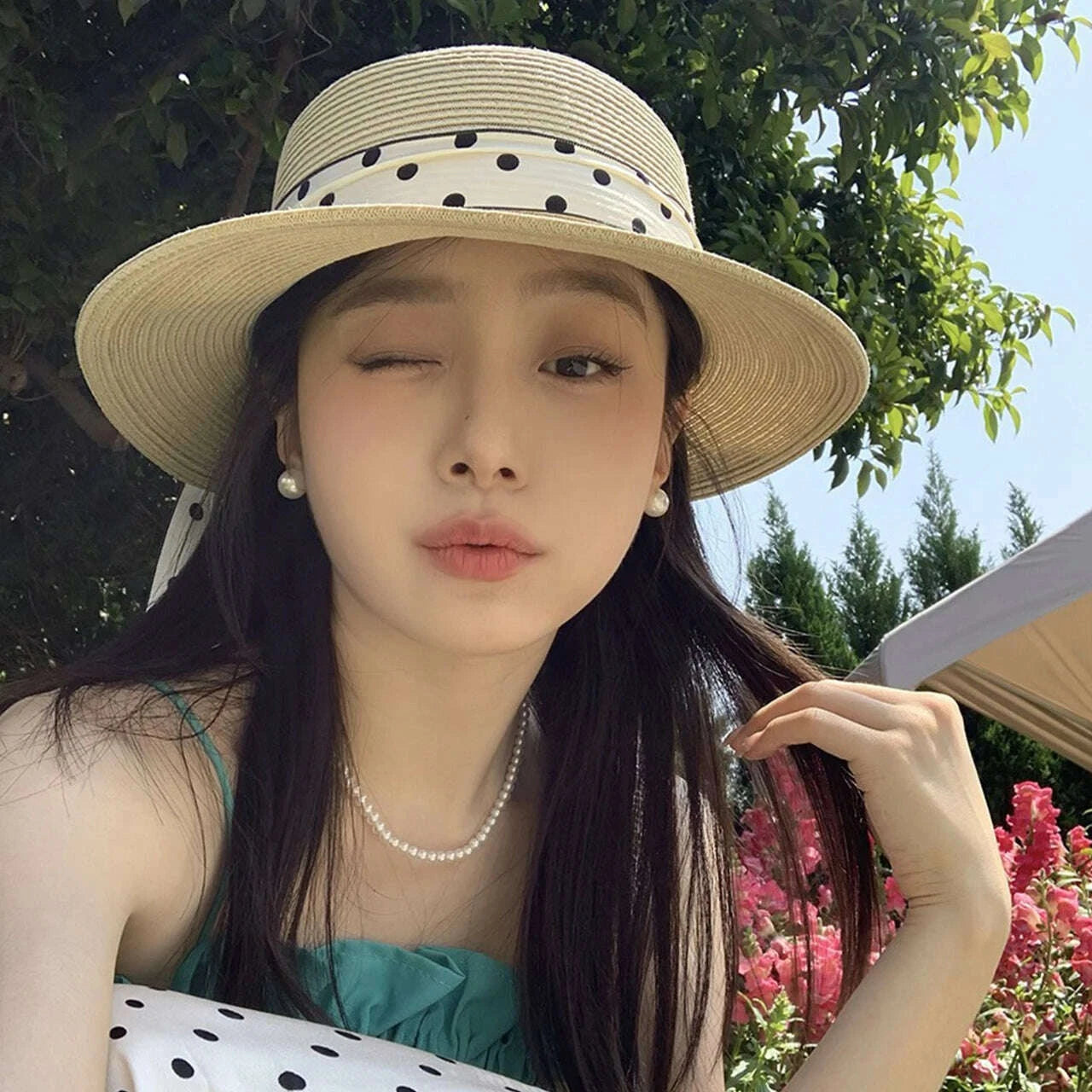 Fashion Straw Hat for Women Dot Ribbon Pearl Summer Wide Brim Sunshade Dome Basin Hats Franch Lady Elegant Travel Beach Sun Cap