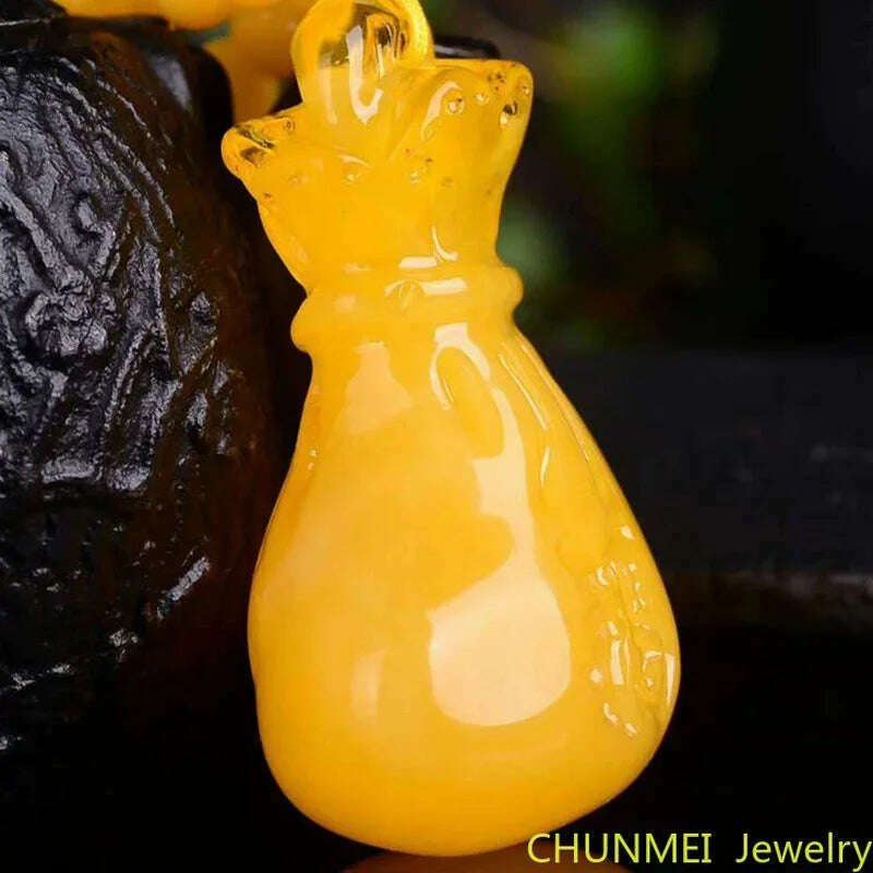 KIMLUD, Honey Wax Money Bag Retro Style Pendant Men's and Women's Chicken Oil Yellow Beeswax Amber Carved Blessing Bag Necklace Pendant, KIMLUD Womens Clothes