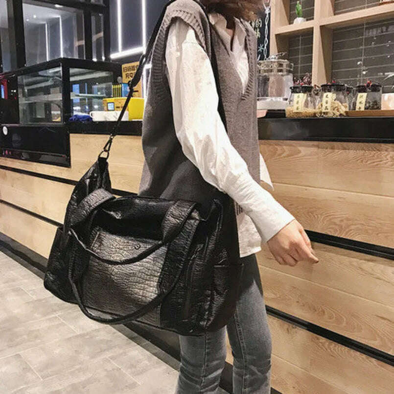 KIMLUD, It Crocodile Pattern Big Women Shoulder Bag 2021 Brand PU Leather Contrasting Color Handbag Large Pocket Sac A Main Luxury Bag, KIMLUD Womens Clothes