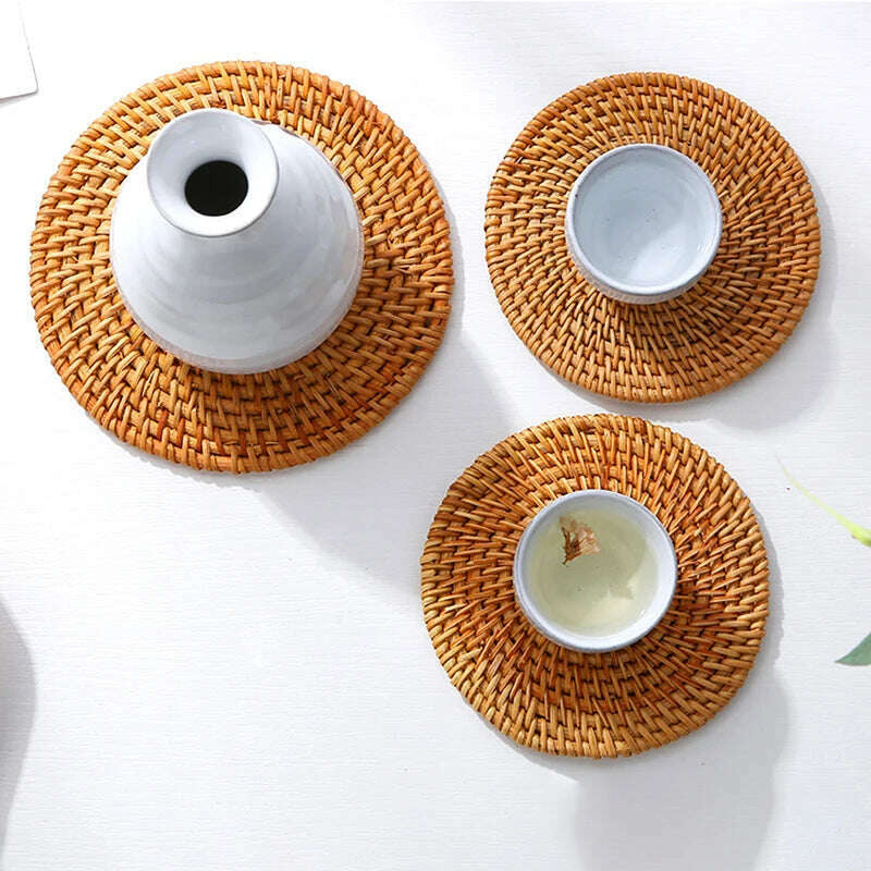 KEMORELA 1PC Round Natural Rattan Coasters Bowl Pad Handmade Padding Cup Mat Insulation Placemats Kitchen Decoration Accessories - KIMLUD