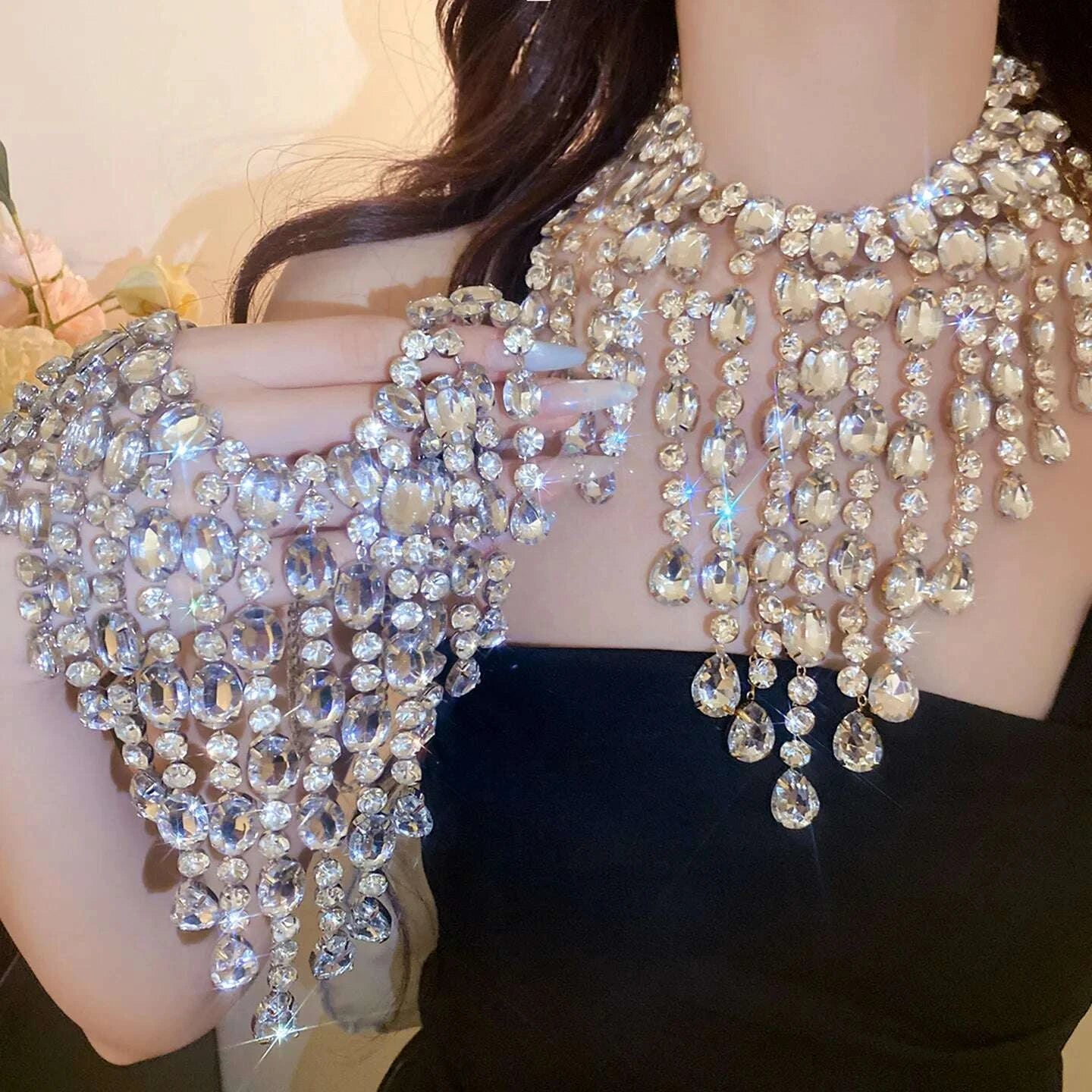 Luxury Tassel Water Drop Rhinestone Choker Necklace for Women Oversized Sparkly Elegant Evening Party Wedding Statement Jewelry