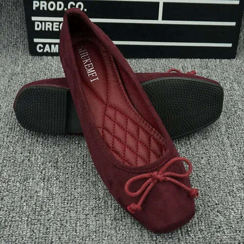 New 2024 Women's Flat Shoes Suede Leather Ladies Loafers Casual Ballerinas Moccasins Driving Shoes Large Size EU 35-42 - KIMLUD