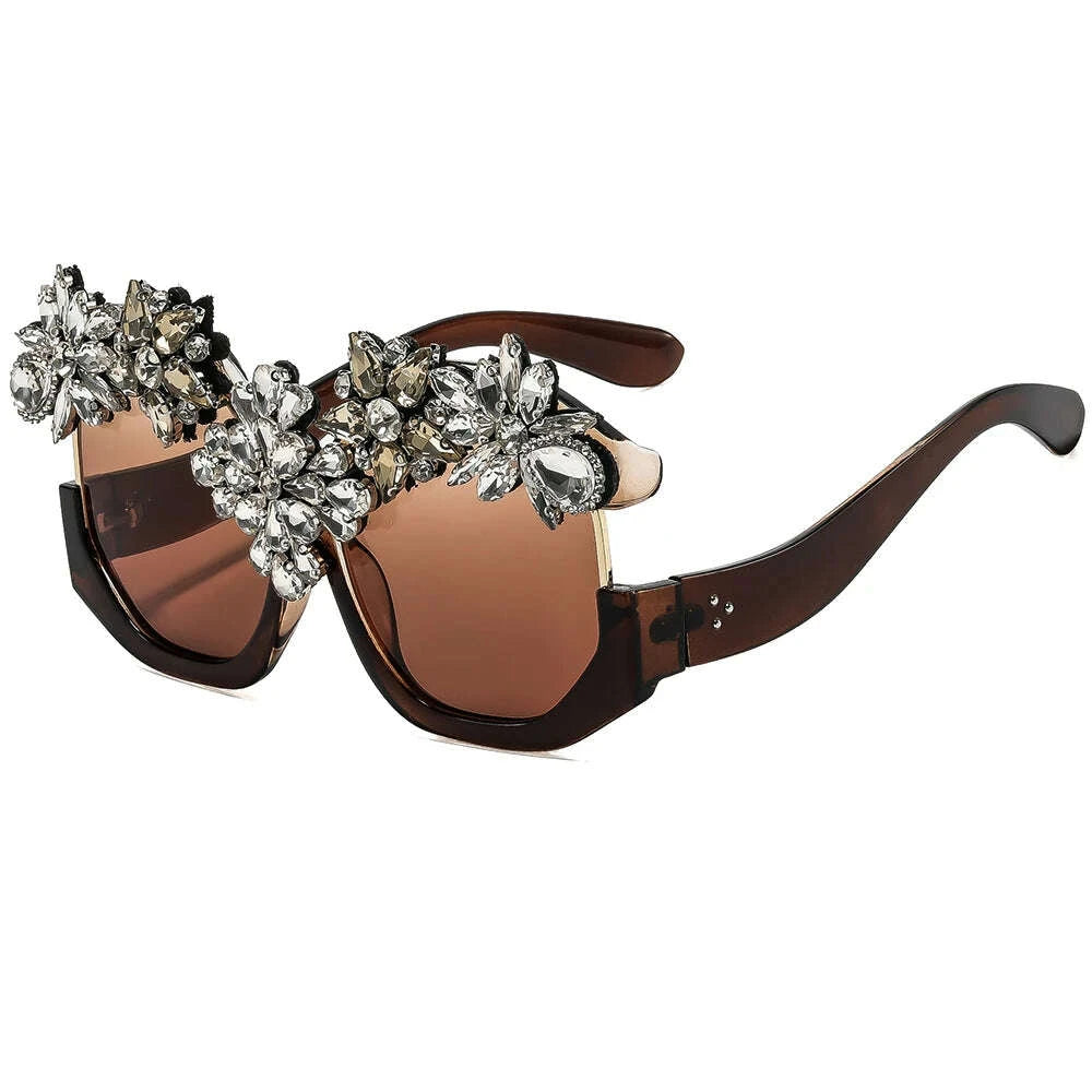 Oversized Floral Rhinestone Sunglasses Women Exaggerated Luxury Statement Eyewear for Retro Party Fashion Show V400