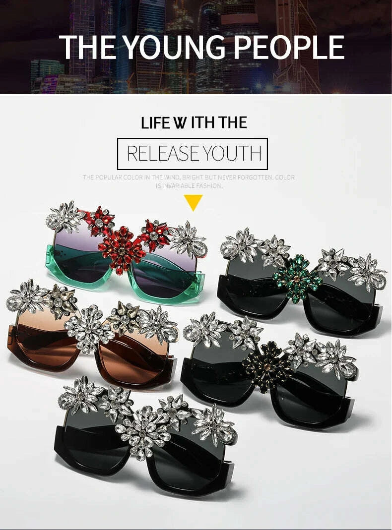 Oversized Floral Rhinestone Sunglasses Women Exaggerated Luxury Statement Eyewear for Retro Party Fashion Show V400