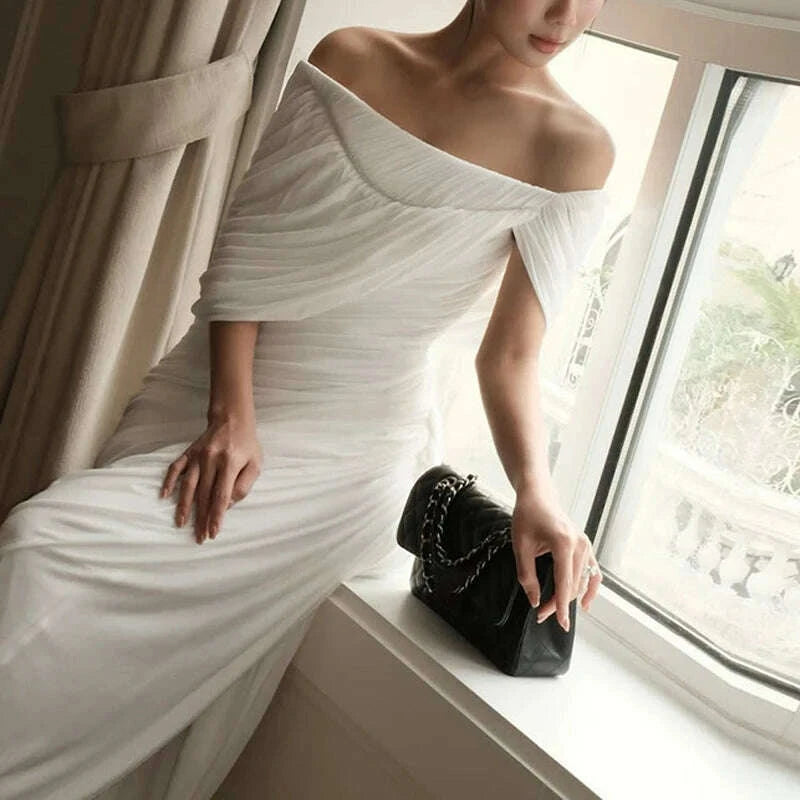 Polyester Solid One-Shoulder Maxi Dress - Black | KIMLUD