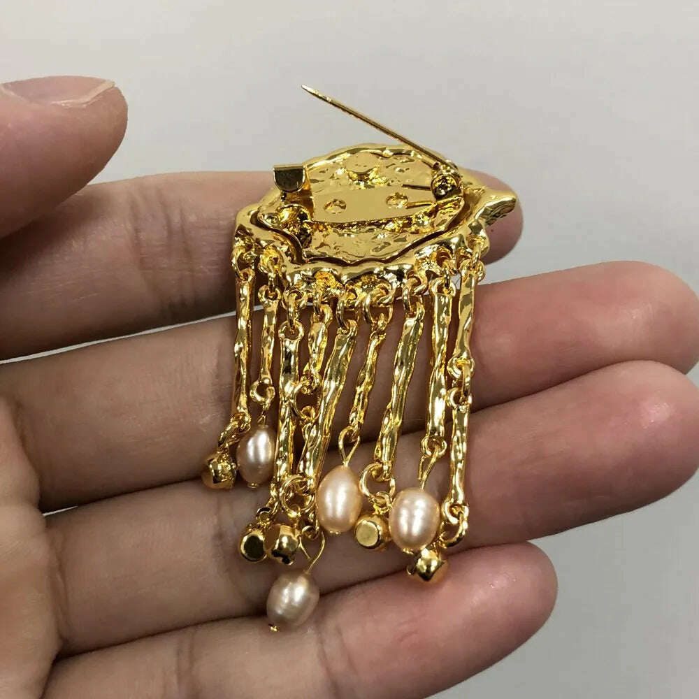 Women Men Vintage Eyes of Demon Brooch Pins Exaggerated Trendy Style Imitated Pearl Delicate Tassels Metal Badge Jewelry - KIMLUD