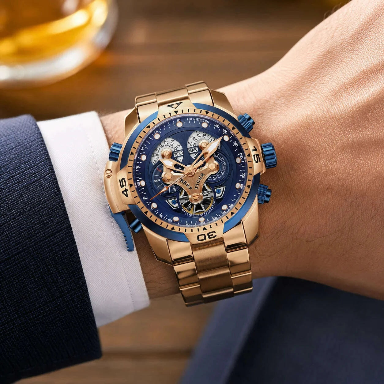 Reef Tiger Men's 46mm Automatic Mechanical Watch with Luminous Hands/Markers, Sapphire Crystal, and Year/Month/Day/Date Display