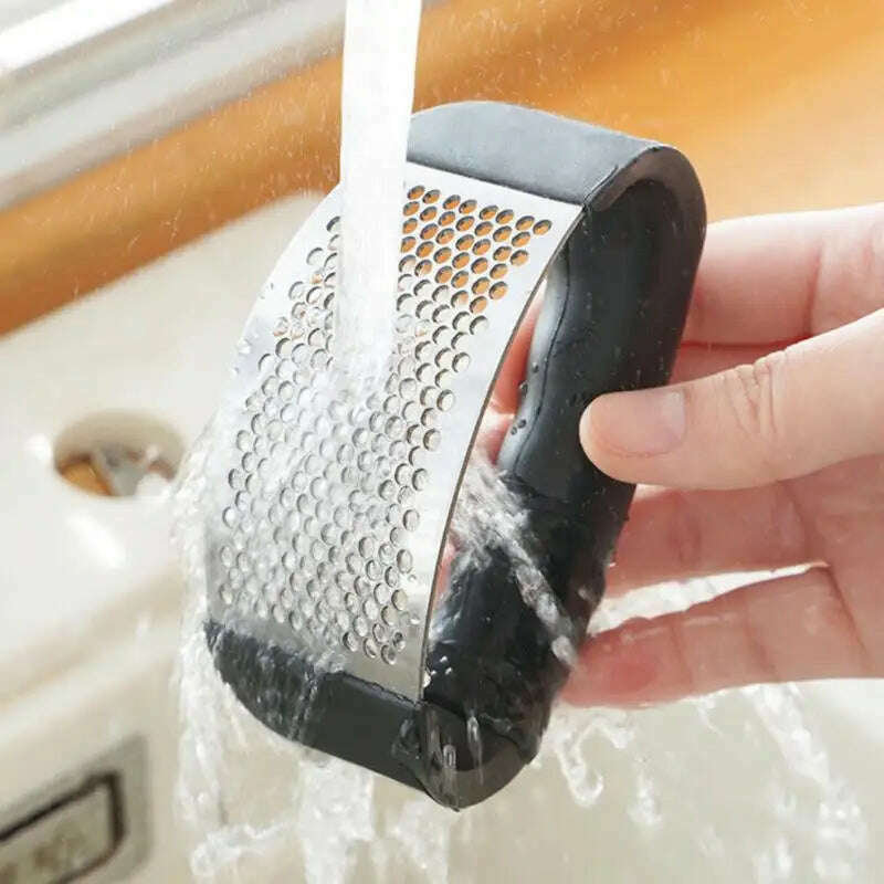 Stainless Steel Garlic Press Manual Arc Garlic Masher Creative Ginger Garlic Chopping Tools Handheld Crusher Kitchen Gadgets - KIMLUD