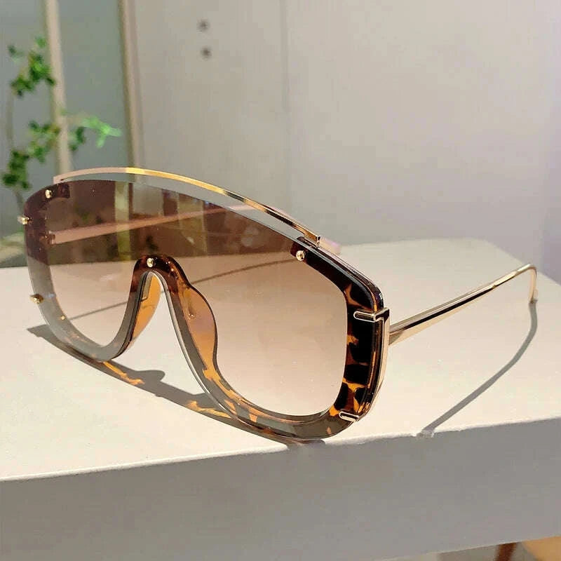 Sunglasses Oversize Shield Alloy Frame Black | KIMLUD