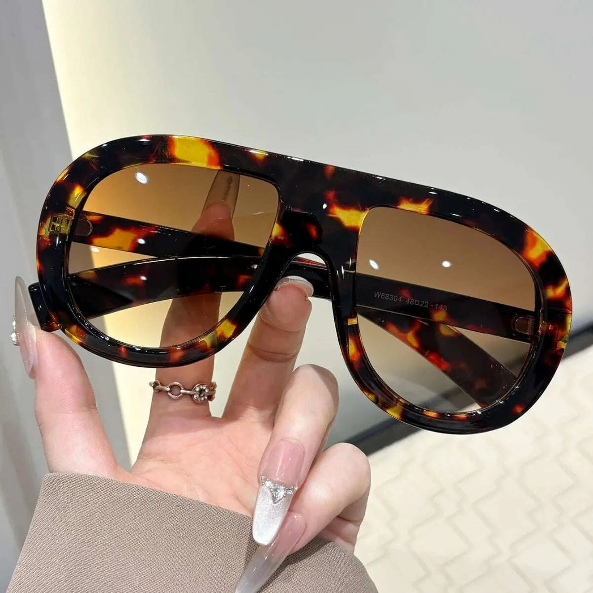 Sunglasses UV400 Retro Frog Frame Plastic Black | KIMLUD
