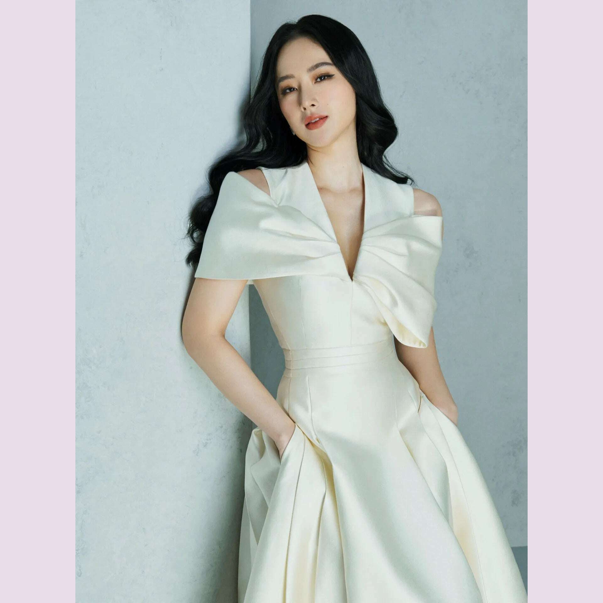 UCXQ Elegant Long Dress Fairy Style V-neck Hollow Waist 3D Bow Pocket Fashion Party Dresses For Women 2024 Spring Summer 23A9338 UCXQ Elegant Long Dress Fairy Style V-neck Hollow Waist 3D Bow Pocket Fashion Party Dresses For Women 2024 Spring Summer 23A9338