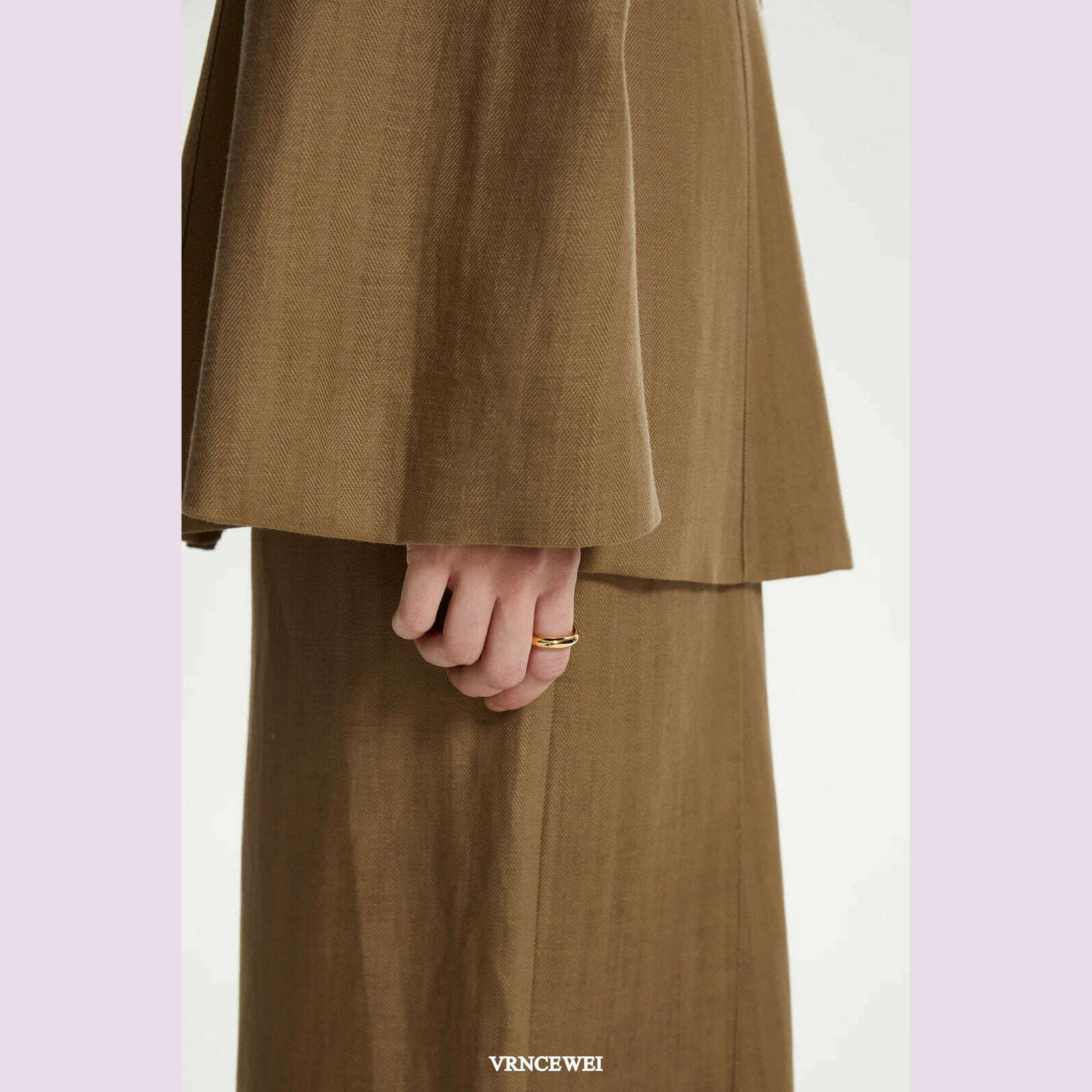 V-neck single breasted suit with waistband and three-dimensional cut suit jacket for women - KIMLUD