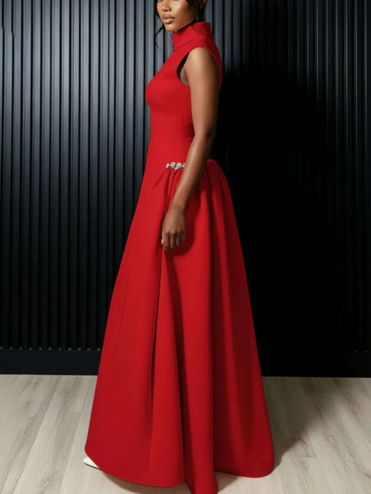 Women High Neck Sleeveless Fitted Floor Length Maxi Dress With Side Flared Detail For Formal Gala Wedding And Evening Party Occasion