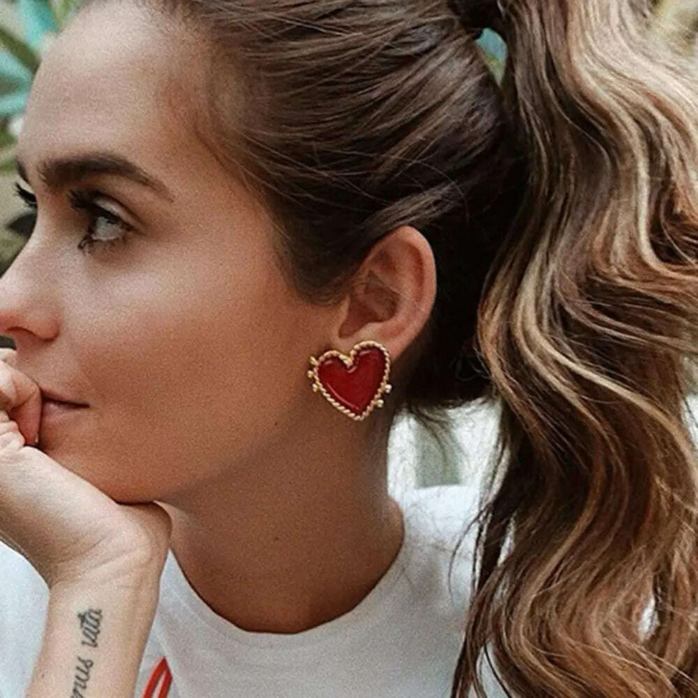 2020 New Design Red Heart Stud Earring Women Metal Gold Color Eye Heart Lips Wedding  Statement Earrings Fashion Party Jewelry, KIMLUD Women's Clothes