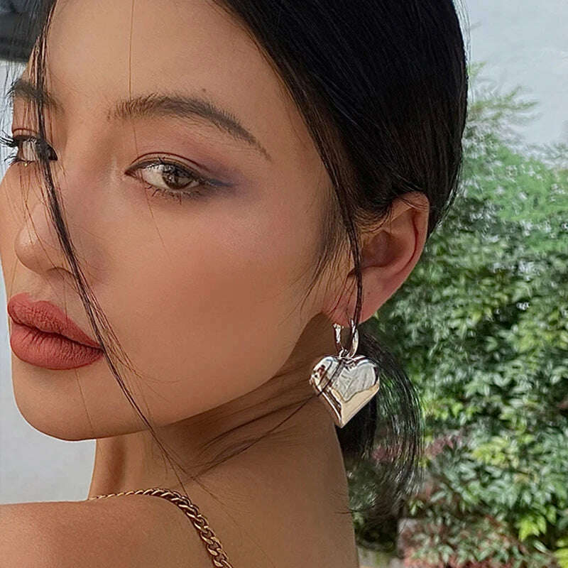 2023 Chic Heart Huggie Hoop Earrings Ins Jewelry Asymmetric Hoop Earrings For Women New Gold Color Earrings Jewelry Teen Gift - KIMLUD