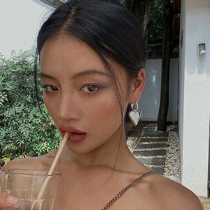 2023 Chic Heart Huggie Hoop Earrings Ins Jewelry Asymmetric Hoop Earrings For Women New Gold Color Earrings Jewelry Teen Gift - KIMLUD