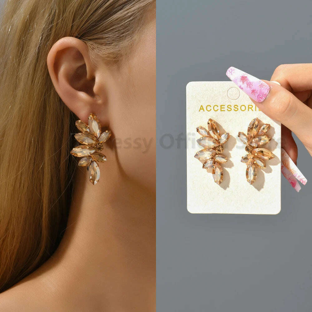 2023 Green Rhinestone Piercing Earrings For Women Luxury Vintage Geometric Wings Pendientes Elegant Statement Jewelry Wholesale - KIMLUD