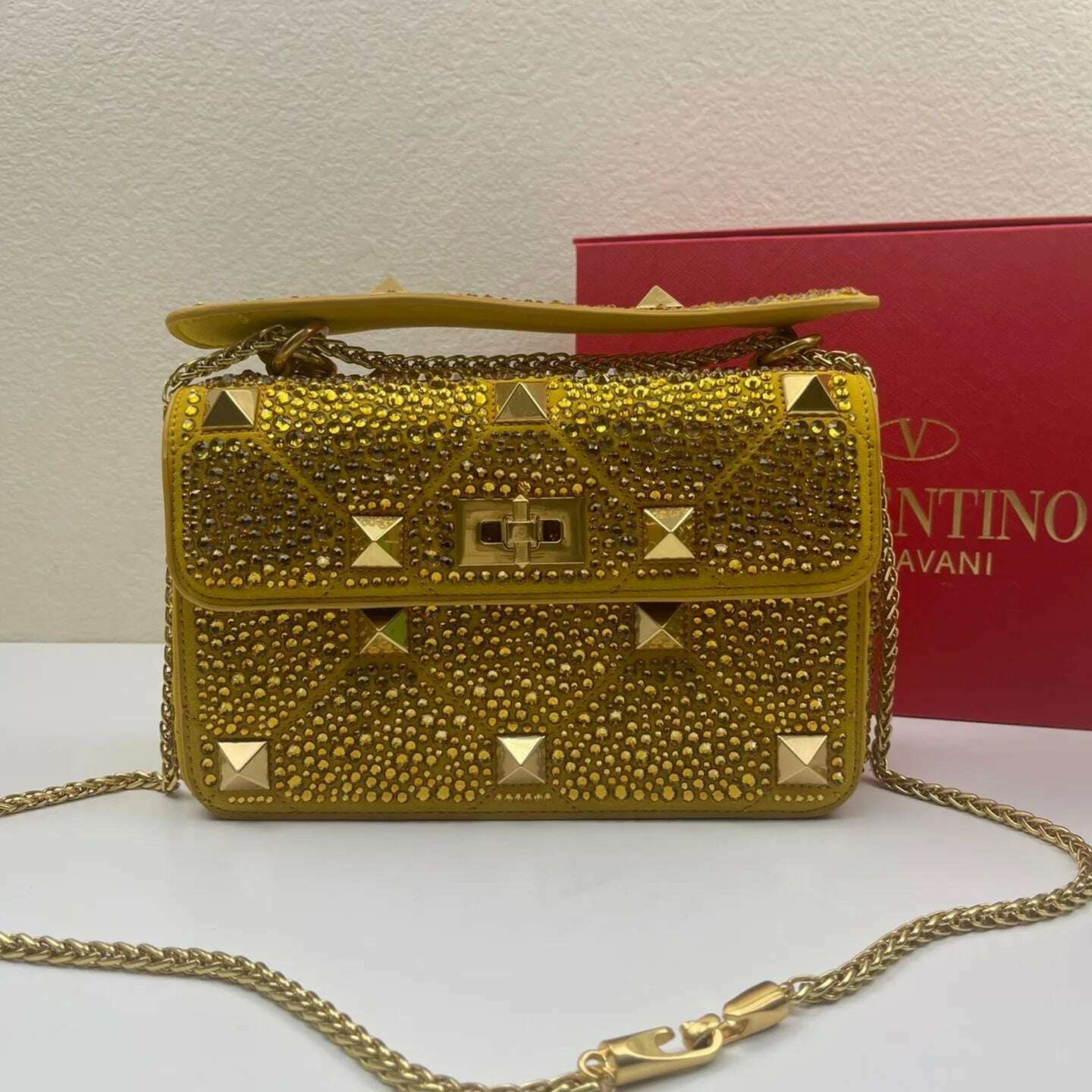 KIMLUD, 2023 Luxury Brand Studded Rivet Women's Handbag European And American Personalized Fashion Noble Women's Cross-body Shoulder Bag, yellow, KIMLUD Womens Clothes