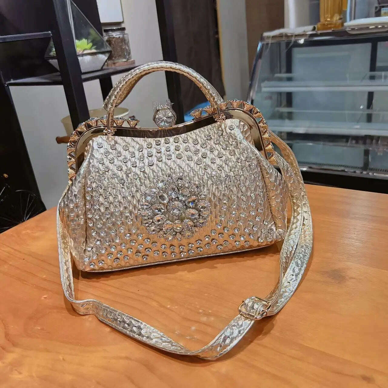 KIMLUD, 2023 New Luxury Fashion Diamonds Women&#39;s Handbags Leather Design Clip Rhinestone Bag Portable Tote Shoulder Messenger Bags, Gold 1, KIMLUD Women's Clothes