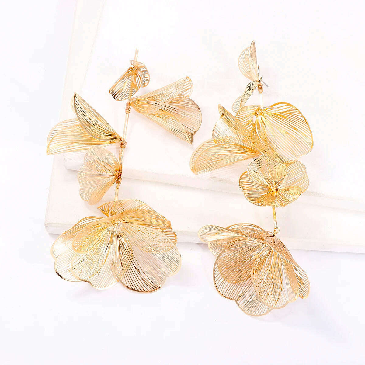 KIMLUD, 2023 New ZAA Earrings Long Metal Flower Dangle Drop Earrings for Women Vintage Golden Personality Jewelry Pendientes Wholesale, KIMLUD Womens Clothes