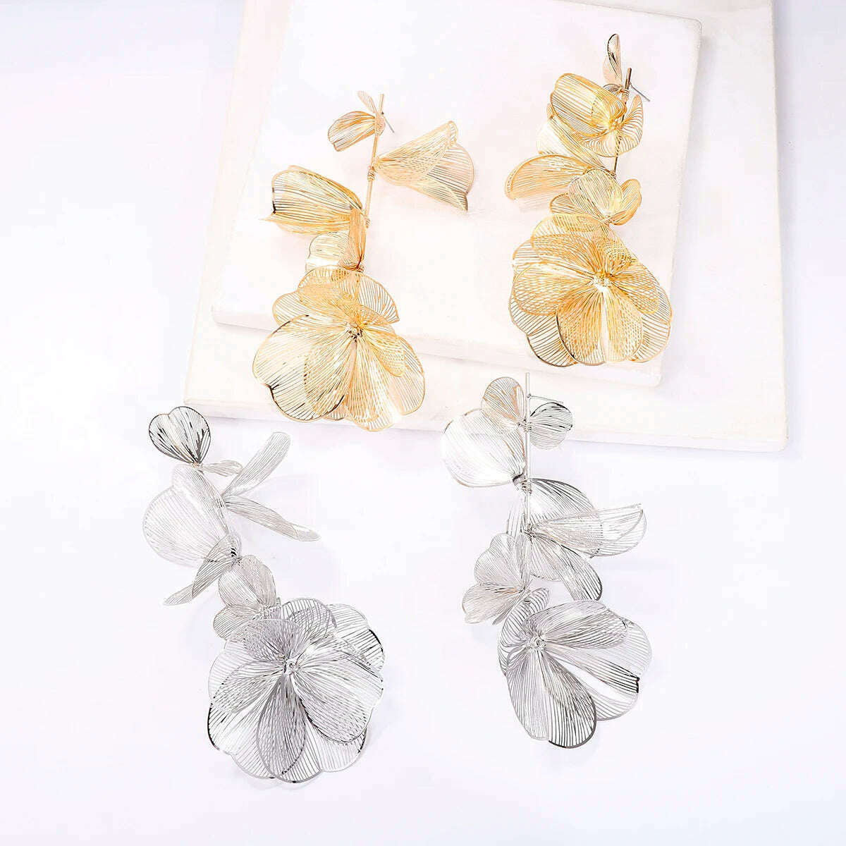 KIMLUD, 2023 New ZAA Earrings Long Metal Flower Dangle Drop Earrings for Women Vintage Golden Personality Jewelry Pendientes Wholesale, KIMLUD Womens Clothes