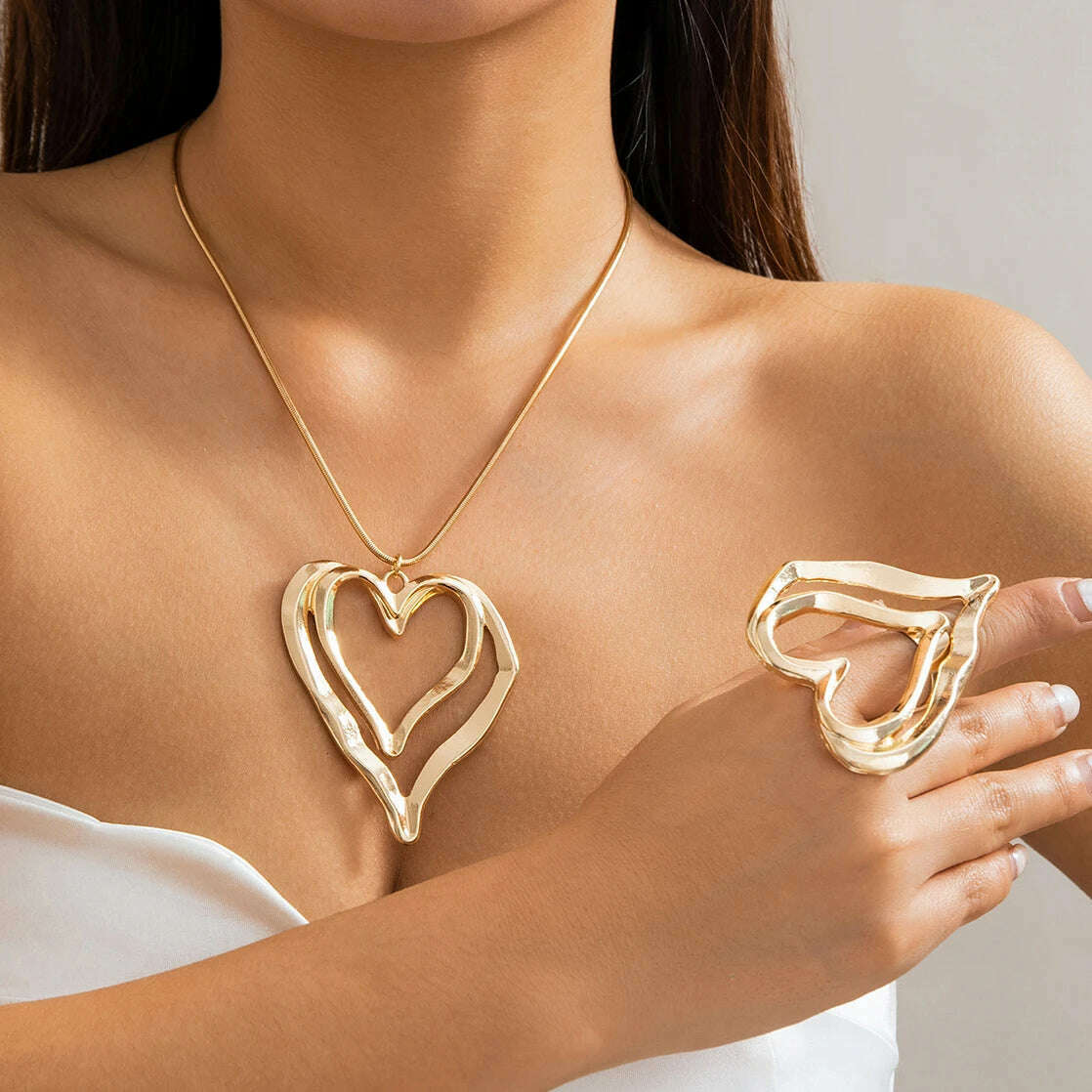 2Pcs Punk Vintage Big Hollow Love Heart Pendant Choker Necklace for Women Rose Flower Rings Wed Bridal Jewelry Set Steampunk New - KIMLUD