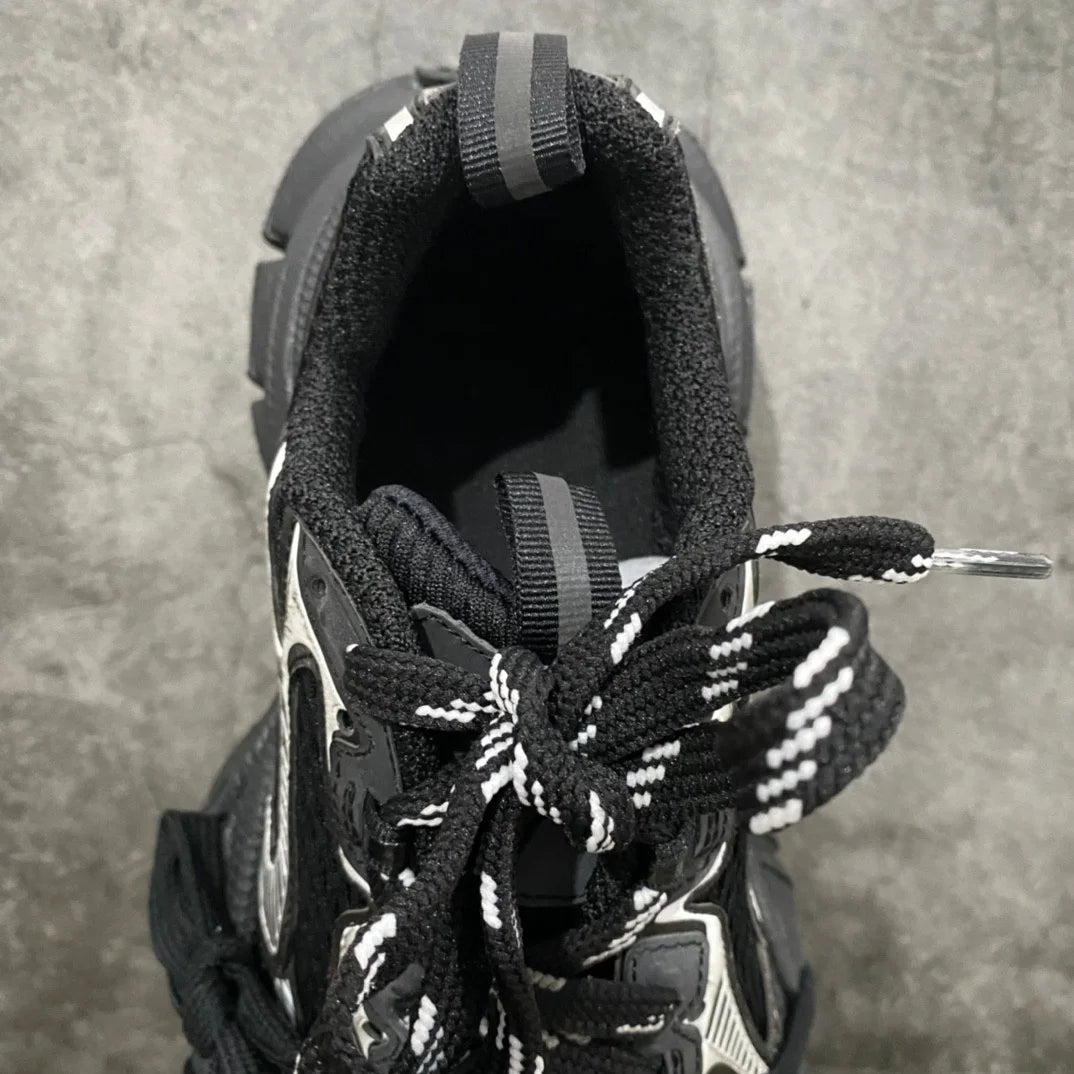 Luxury Designer's New Men's and Women's Matching Casual Walking Shoes in 3XL Series Lightweight Thick Soled sneakers