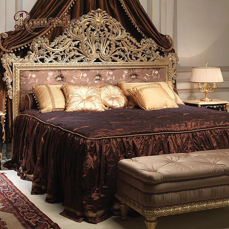 French Classical Style Solid Wood Bedroom Furniture Set with Antique Gold Leaf Decoration and Luxurious Antique Bed