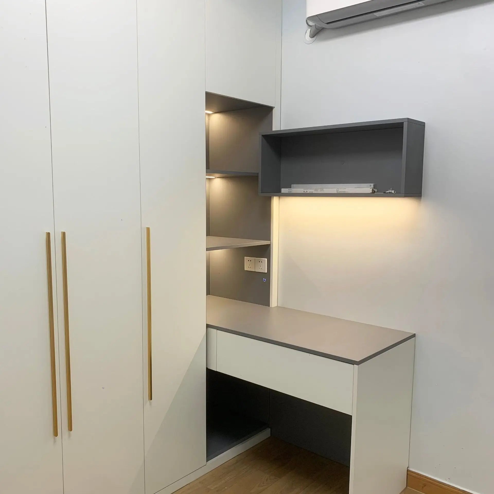 Modern Wood Wardrobe Set With High-Gloss Panels — White | KIMLUD