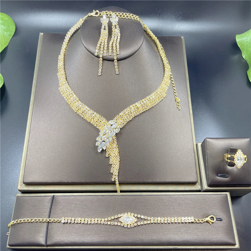 4 pcs Vintage Elegant Rhinestone Crystal Wedding Bridal Jewelry Set Europe Necklace Earring Bracelet Ring Costume Accessories