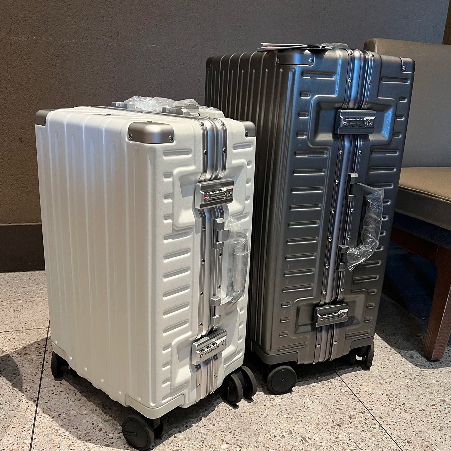 Premium Aluminum Solid Carry-On Case — Rose Gold | KIMLUD
