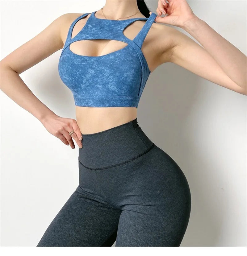 Knit Cloud Hide Sports Bra Crop Top With Pads — White | KIMLUD