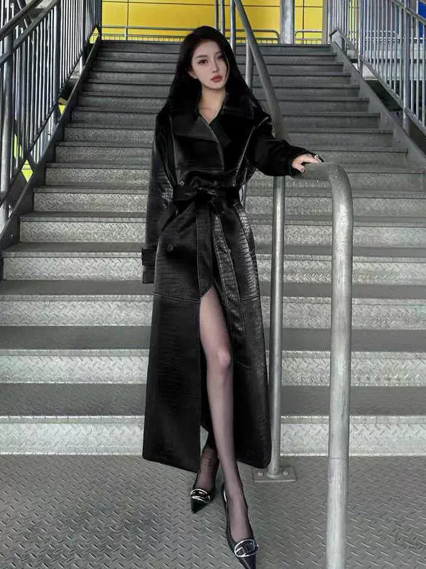 Yujie Cool and Chic Crocodile Pattern Patent Leather PU Leather Coat Outerwear Women Autumn New High-Grade Mid-Length Waist Hugging Trench coat