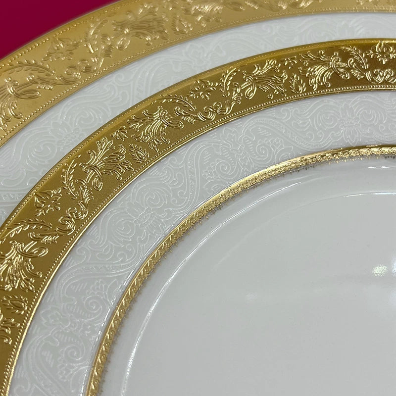 Bone Porcelain Dinner Plate With Gold Edge — White | KIMLUD