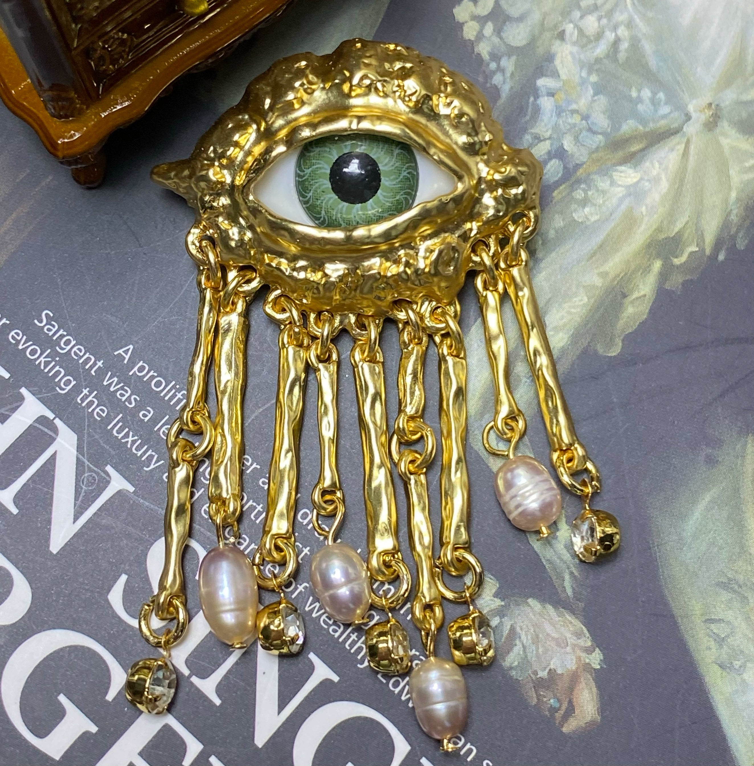 New Year Welfare High Version Foreign Trade Devil's Eye Mid-Ancient Vintage Niche Eye Stud Ear Clip Brooch 535