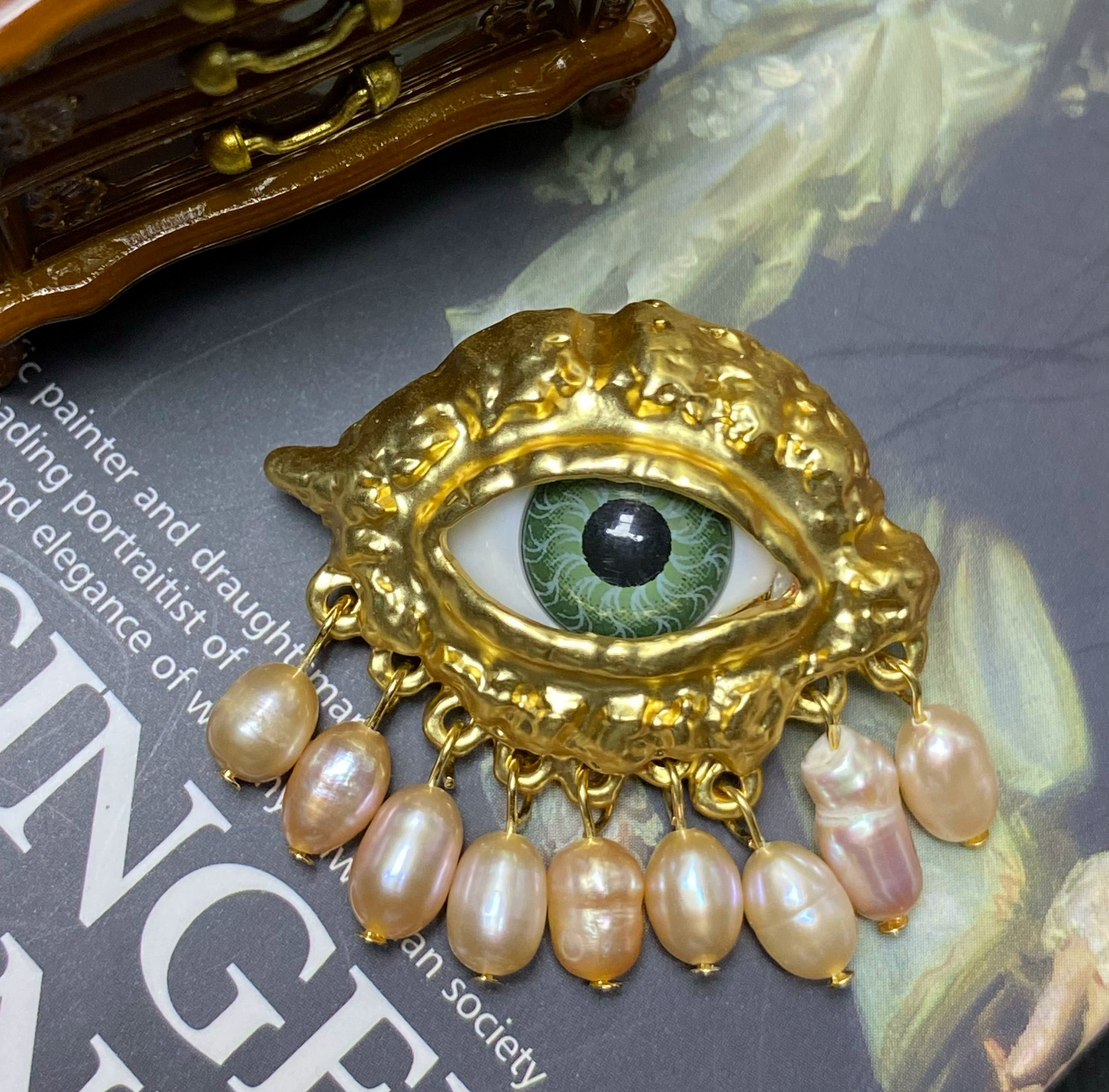 New Year Welfare High Version Foreign Trade Devil's Eye Mid-Ancient Vintage Niche Eye Stud Ear Clip Brooch 535