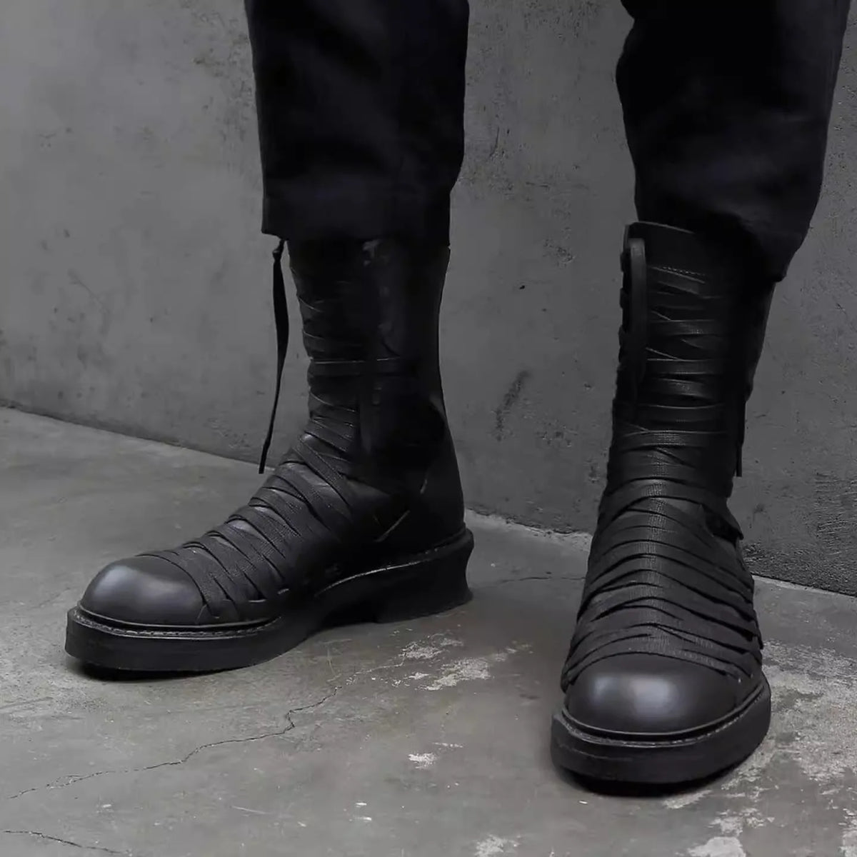 White Retro Classic Cross Strap Thick Soled High Top Boots for Men Handmade Old Motorcycle Boots Back Zipper Mid Calf Boot