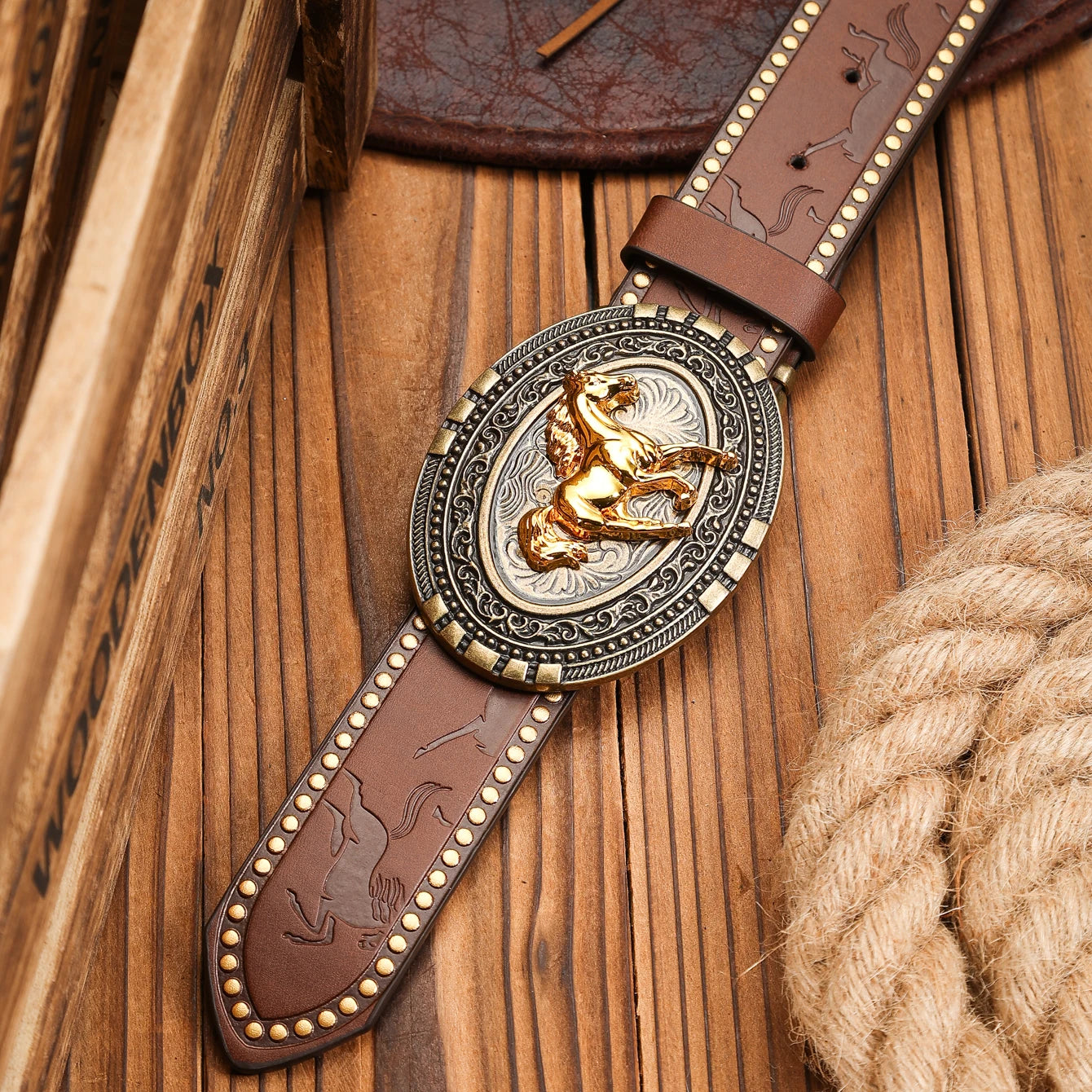 A Western-buckle PU belt suitable for both men and women, a unique and retro brown belt (with perforated nails included)