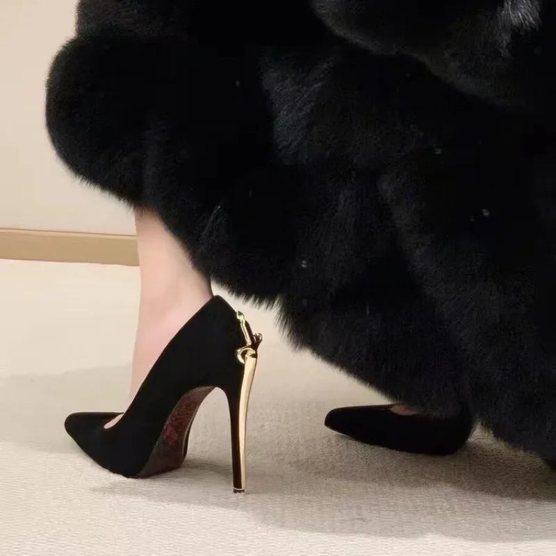 Lacquered Leather Heels Pointed Toe — Black | KIMLUD