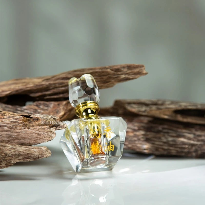 Pure Agarwood Essential Oil — Amber Brown | KIMLUD