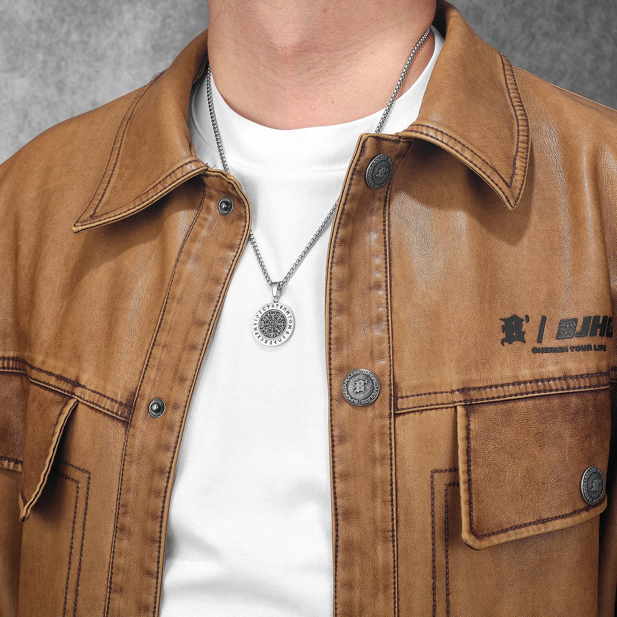 Rotatable Viking Compass Rune Men Necklaces With Pendant Stainless Steel Jewelry For Male Women Punk Accessories Gifts Wholesale