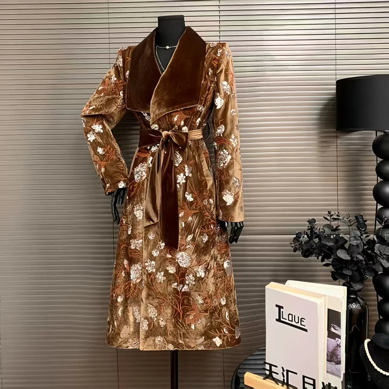 Golden Velvet Turn-down Collar Adjustable Waist Windbreaker Coat Autumn/Winter New French Luxury Sequin Embroidered Women's Coat