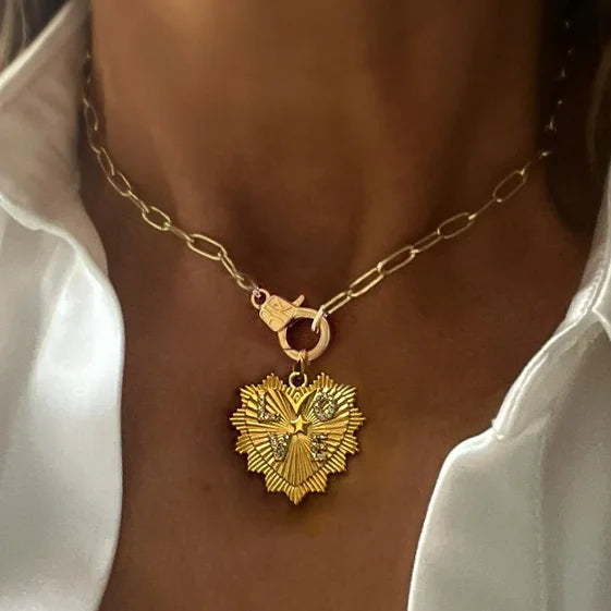 Pendant Necklace – Virgin Mary Pendant – Glass | KIMLUD